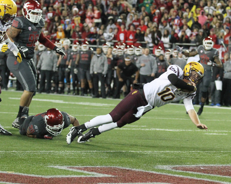 <p>Taylor Kelly accounted for seven touchdowns <a href="http://pac-12.com/videos/highlights-arizona-state-football-rolls-past-washington-state" target="_blank">to lead the Sun Devils to victory</a> on a crisp night in the Palouse. Arizona State has won its first road game of 2013 as it <a href="http://pac-12.com/event/2013/11/09/arizona-state-utah" target="_blank">moves on to play at Utah</a> next week. Washington State has a bye.</p>
