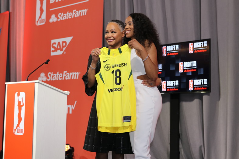 2018 WNBA Draft: UCLA's Jordin Canada & Monique Billings star in New York City