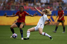 Samantha Mewis of United States competes for the ball during the 2019 FIFA Women's World Cup France Round Of 16 match between Spain and USA at Stade Auguste Delaune on June 24, 2019 in Reims, France.